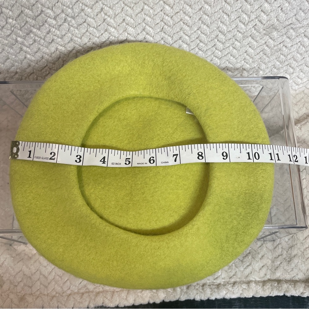 Urban Outfitters Chartreuse Lime Green Wool Beret Y2K‎ Maximalist NWT - Picture 7 of 8
